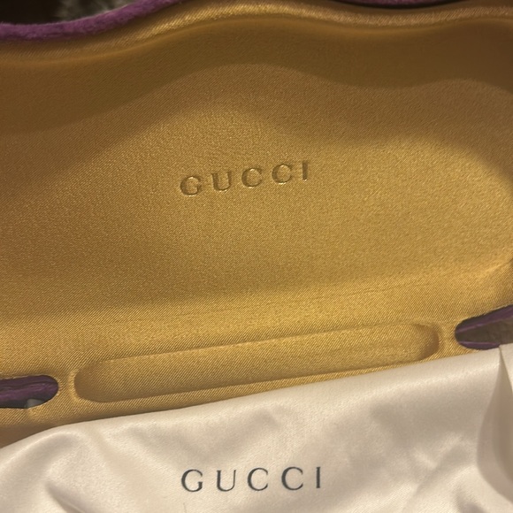 Gucci Velvet Eyeglasses Case - Picture 3 of 3